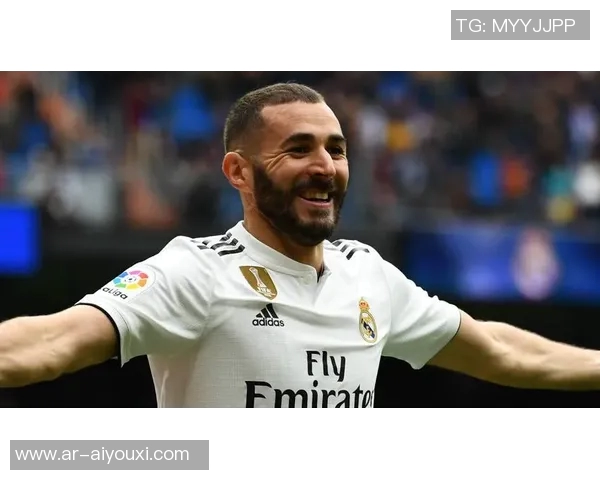 本泽马足球明星高清图片展现精彩瞬间与赛场风采 本泽马足球明星高清图片展现精彩瞬间与赛场风采